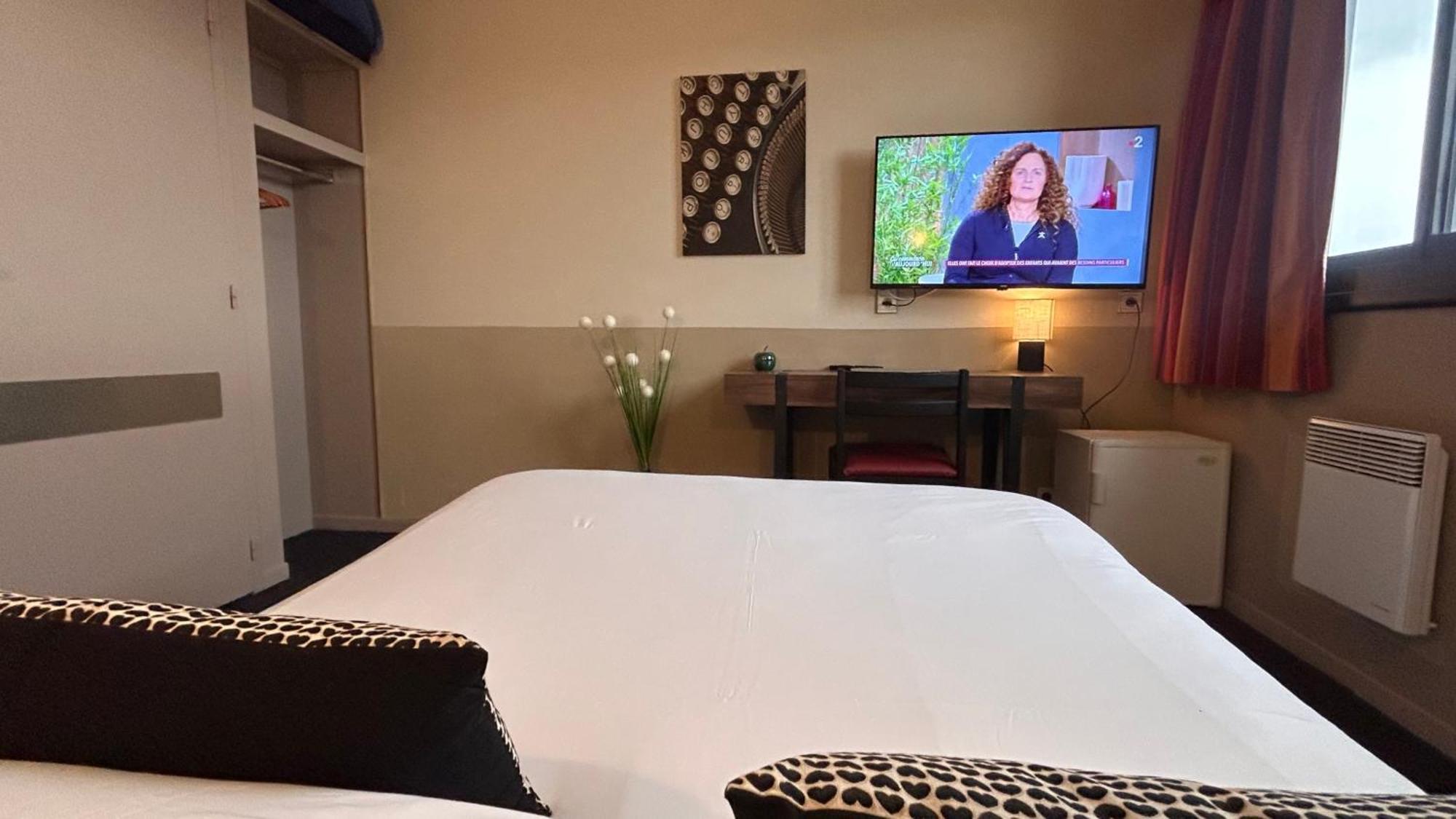 Fasthotel L'Eldorado Sébazac-Concourès Zewnętrze zdjęcie