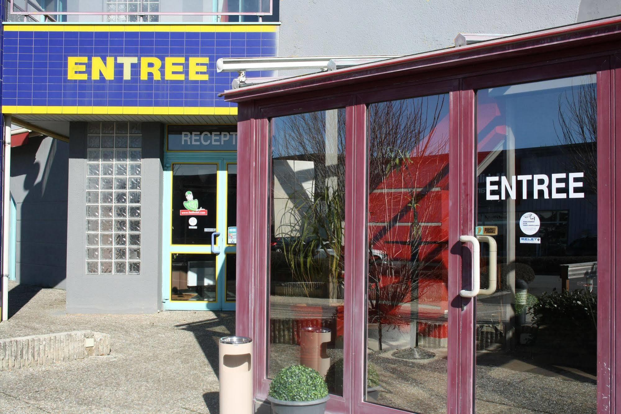 Fasthotel L'Eldorado Sébazac-Concourès Zewnętrze zdjęcie